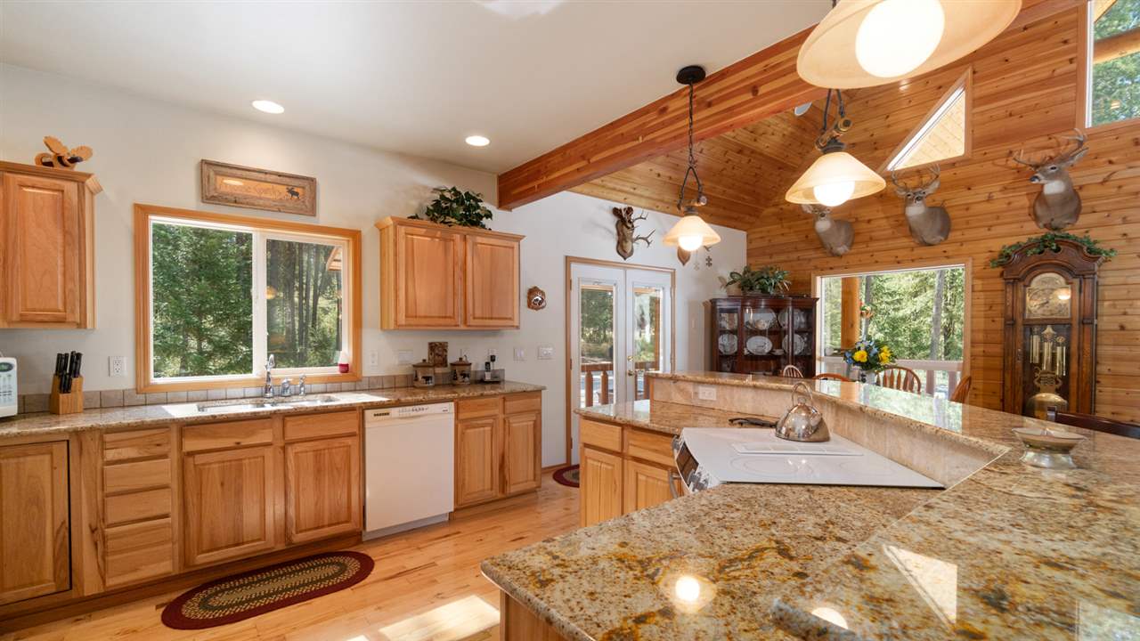 4054 McVay Road Loon Lake, WA 99148 - Photo 9 of 20 Gallery Image 9