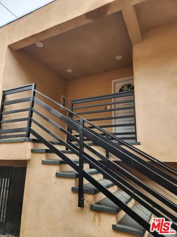 $2,100 | 4308 Leimert Boulevard, Los Angeles, CA 90008