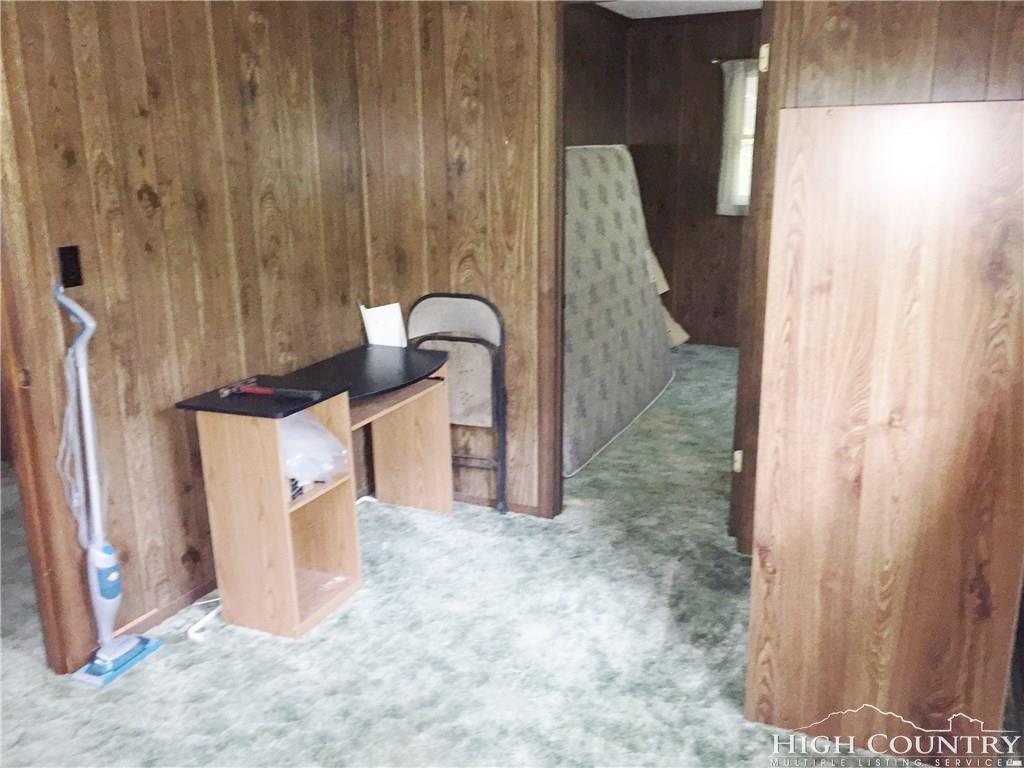 102 Shagbark Road Beech Mountain, NC 28604 - Photo 10 of 17 Gallery Image 10
