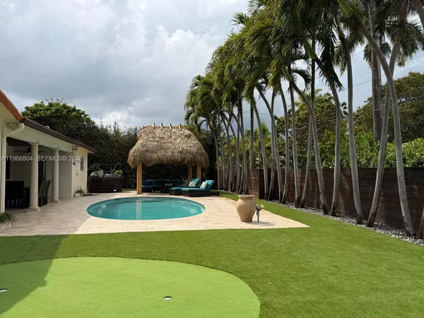 $8,252 | 1201 Washington Street, Hollywood, FL 33019