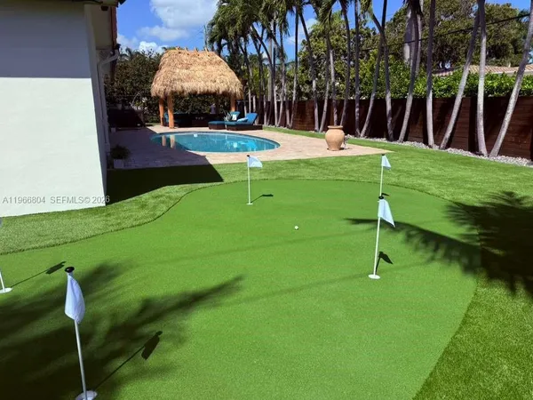 $8,252 | 1201 Washington Street, Hollywood, FL 33019