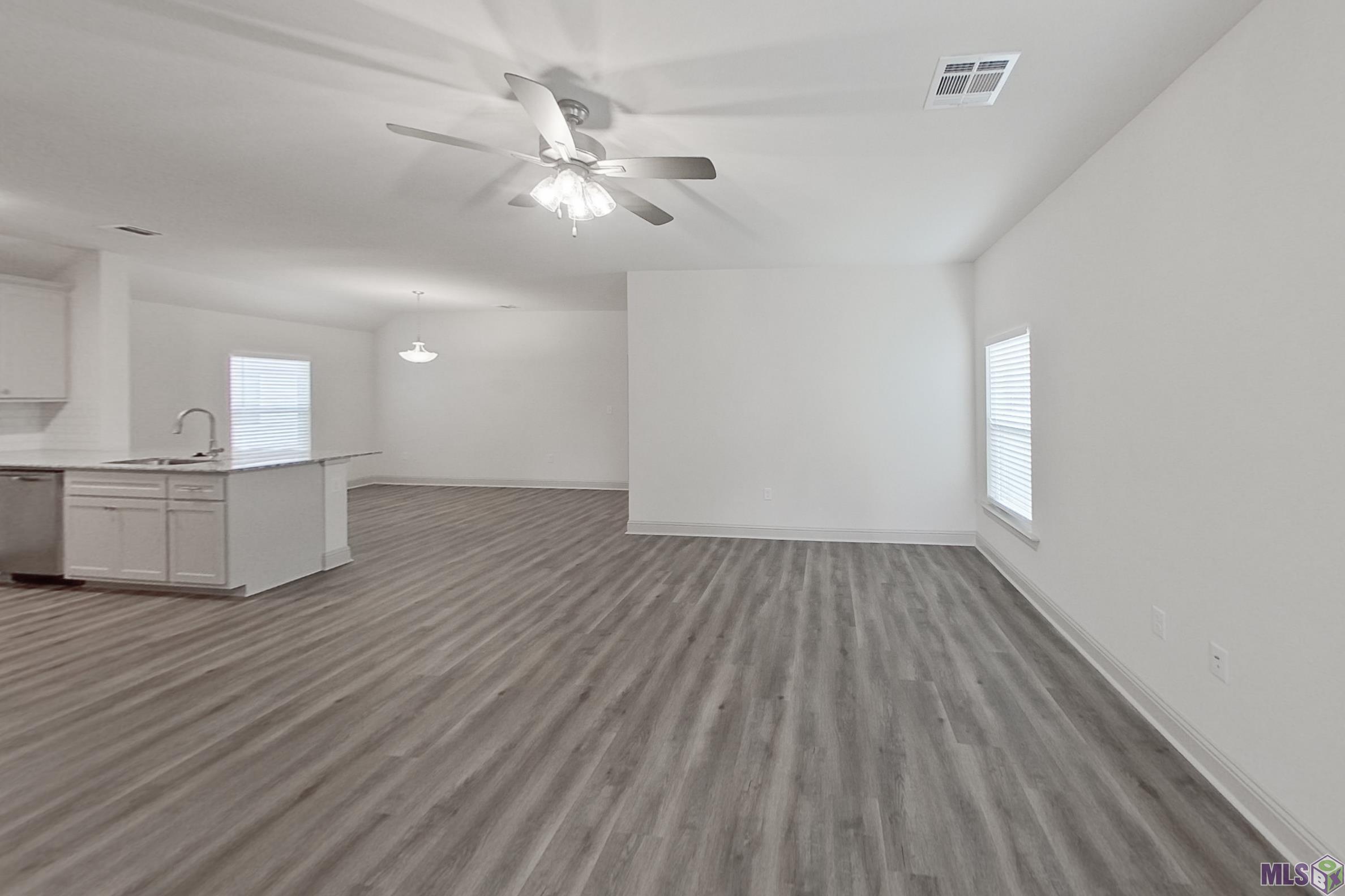 17647 Carlisle Avenue Baton Rouge, LA 70817 - Photo 3 of 22