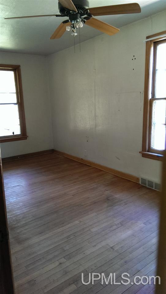 W5985 Chapman Road Niagara, WI 54151 - Photo 6 of 16