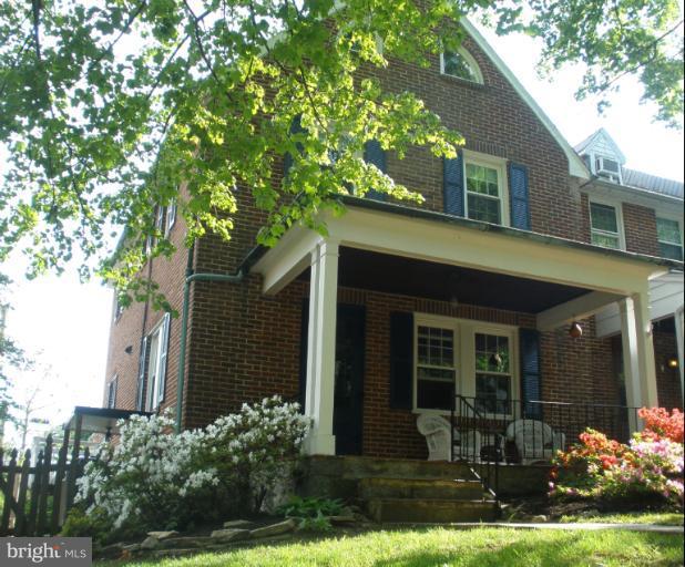 321 Dunkirk Road Baltimore, MD 21212 - Photo 30 of 30 front view of a house with a yard
