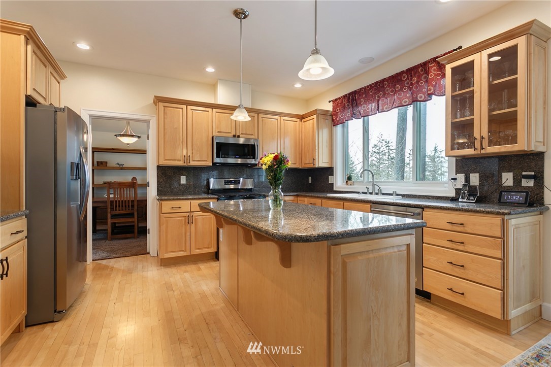 2006 40th Street Bellingham, WA 98229 - Photo 11 of 35 Gallery Image 11