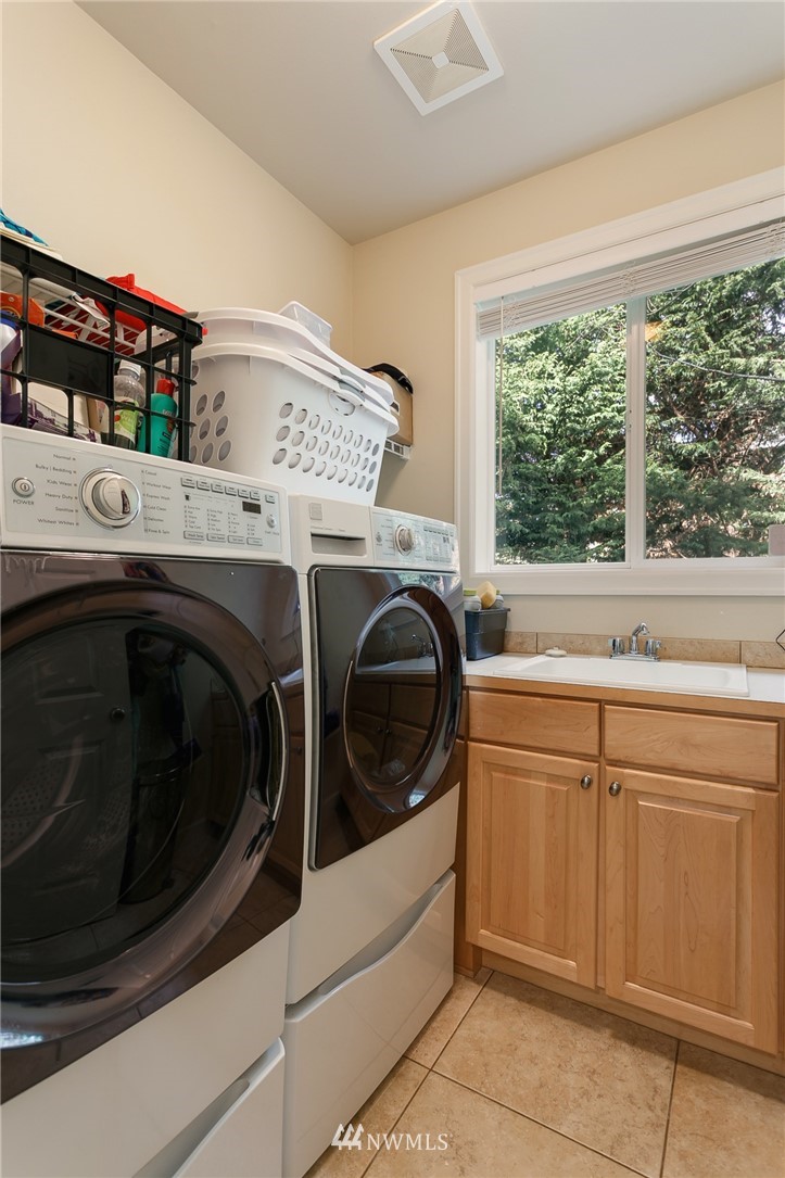 2006 40th Street Bellingham, WA 98229 - Photo 17 of 35 Gallery Image 17