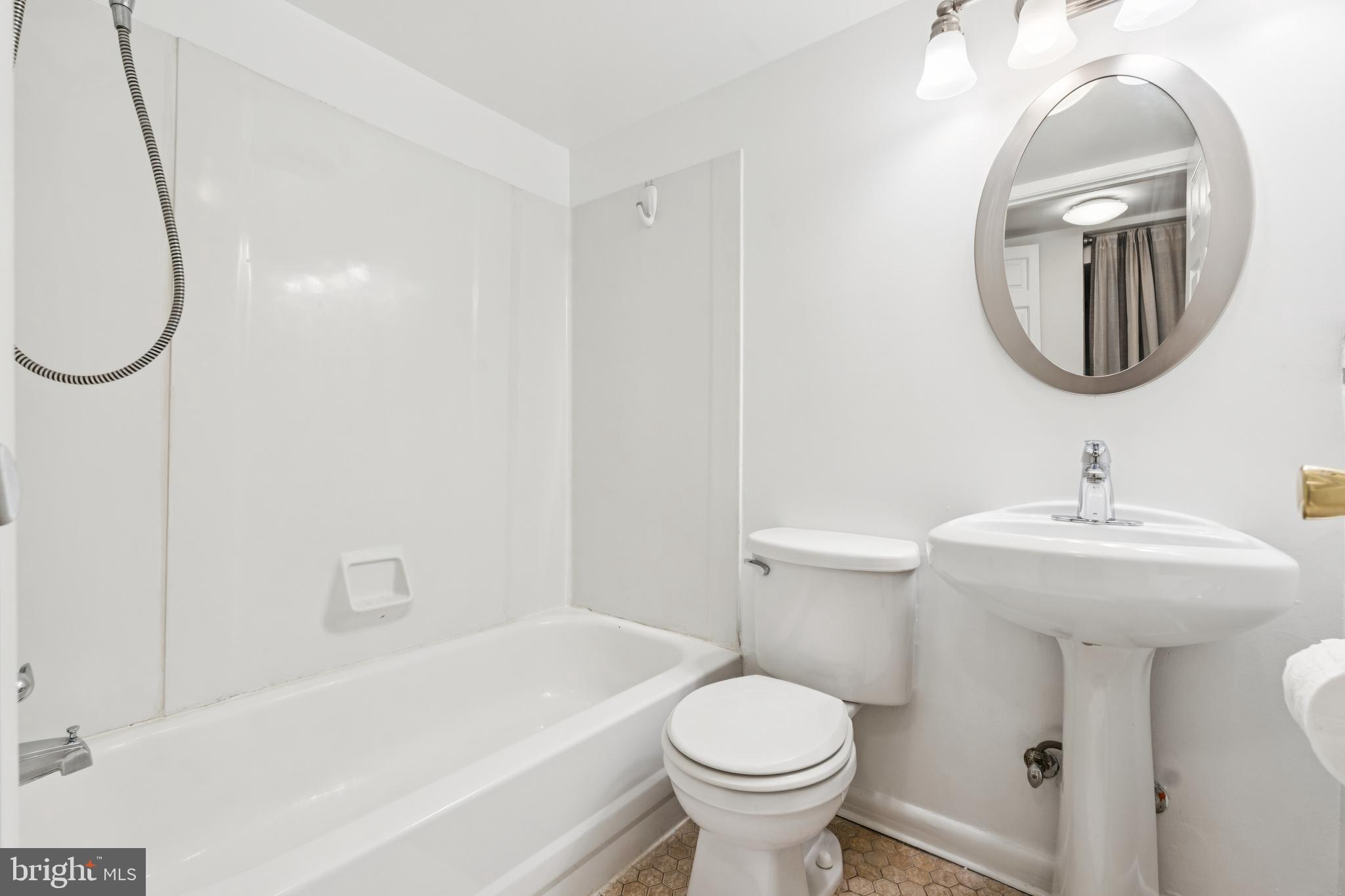 213 Grindall Street Baltimore, MD 21230 - Photo 16 of 23