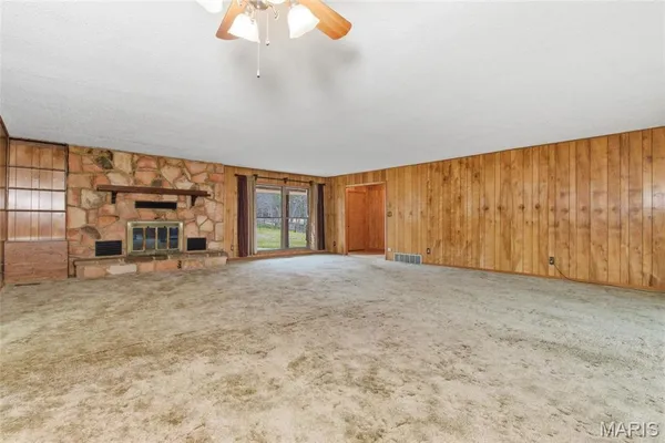 $1,250,000 | 15556 Slab Spring Drive, Licking, MO 65542