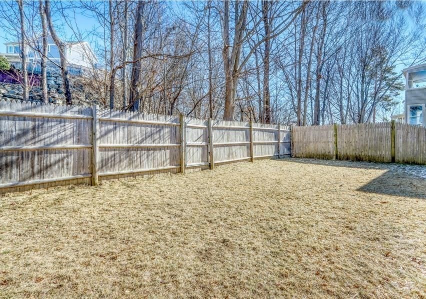 17 Russell Road Winchester, MA 01890 - Photo 15 of 15