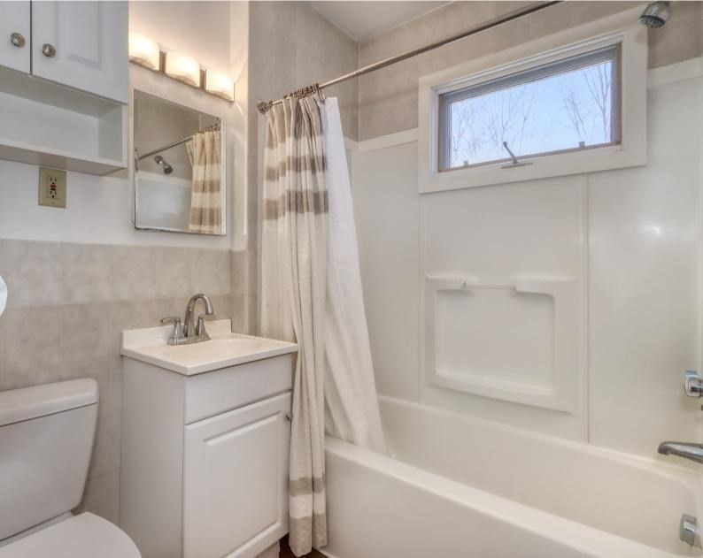 17 Russell Road Winchester, MA 01890 - Photo 8 of 15