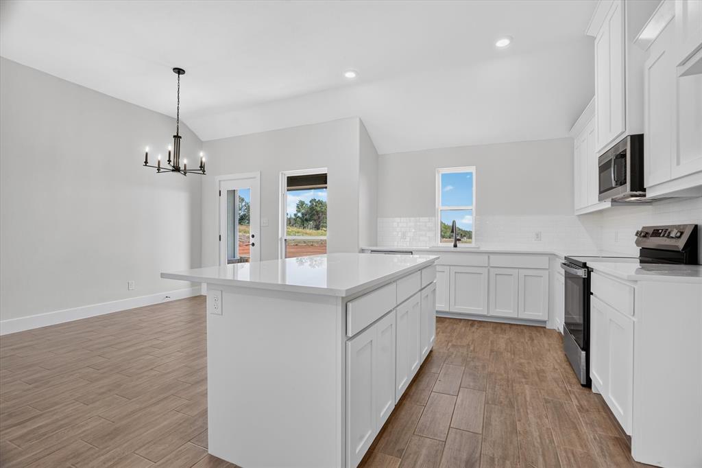 1097 Colt Road Springtown, TX 76082 - Photo 18 of 38 Gallery Image 18