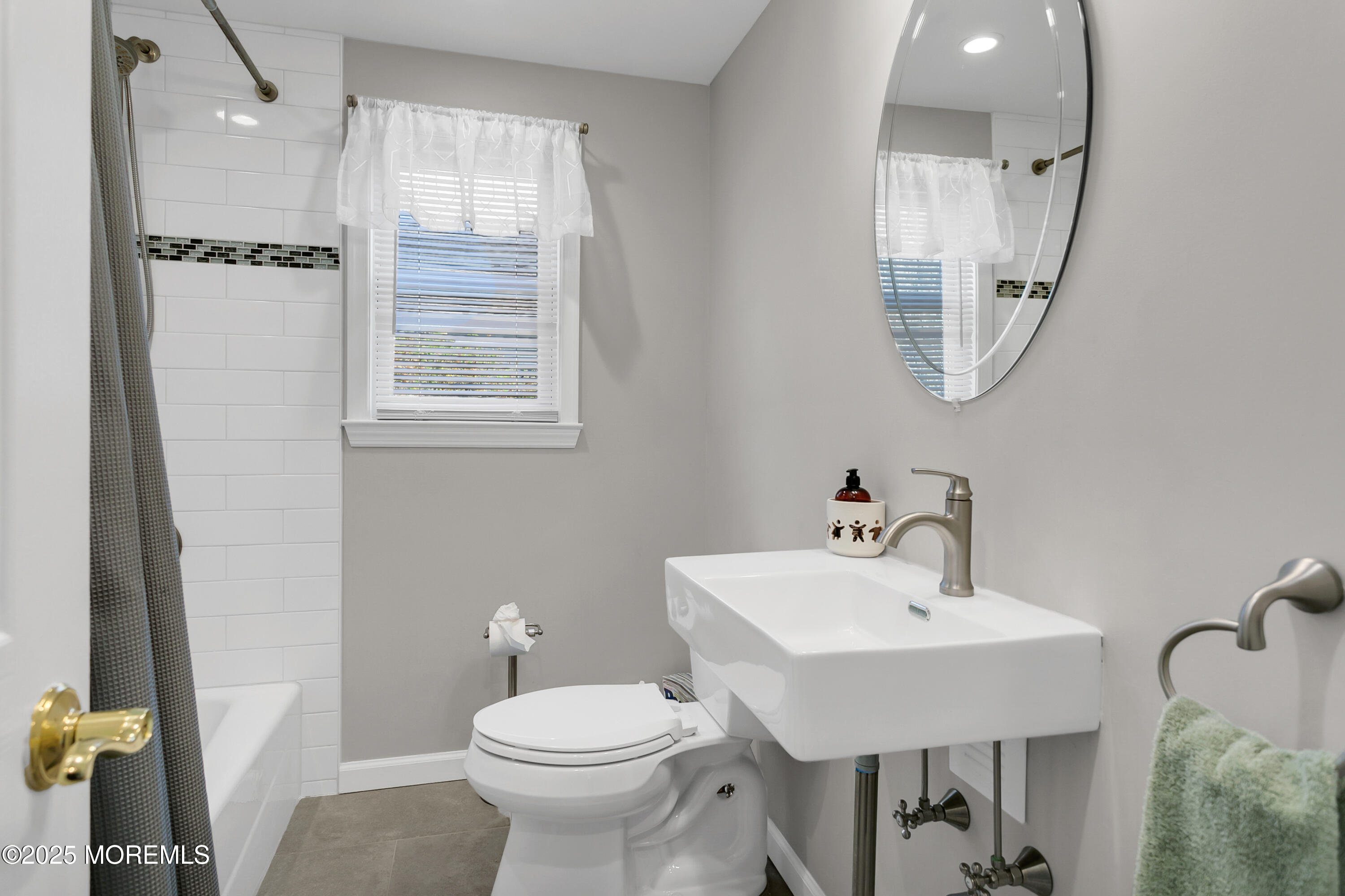 98 Tindall Road Middletown, NJ 07748 - Photo 20 of 49 98 Tindall Rd Middletown-print-007-033-4