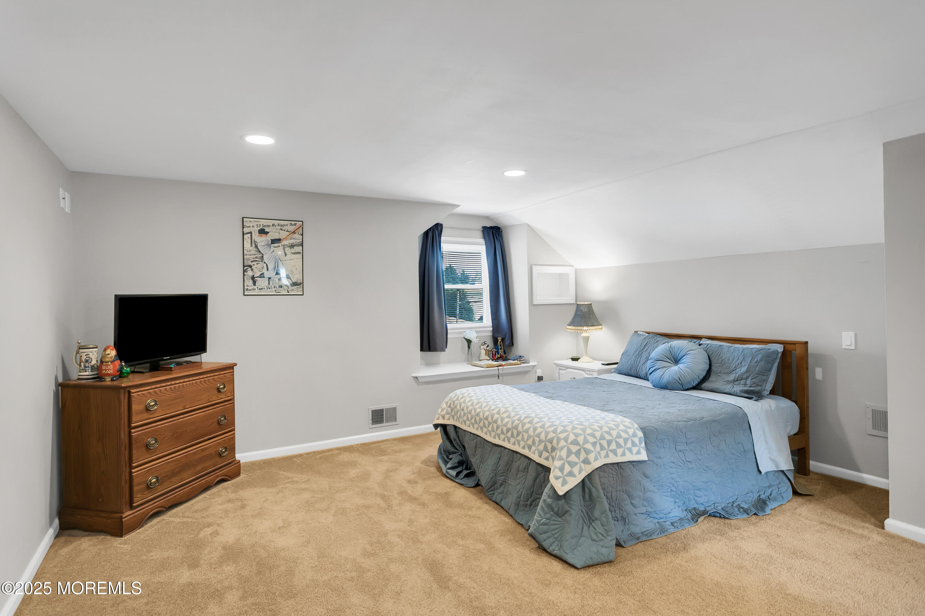 98 Tindall Road Middletown, NJ 07748 - Photo 25 of 49 98 Tindall Rd Middletown-print-026-007-4