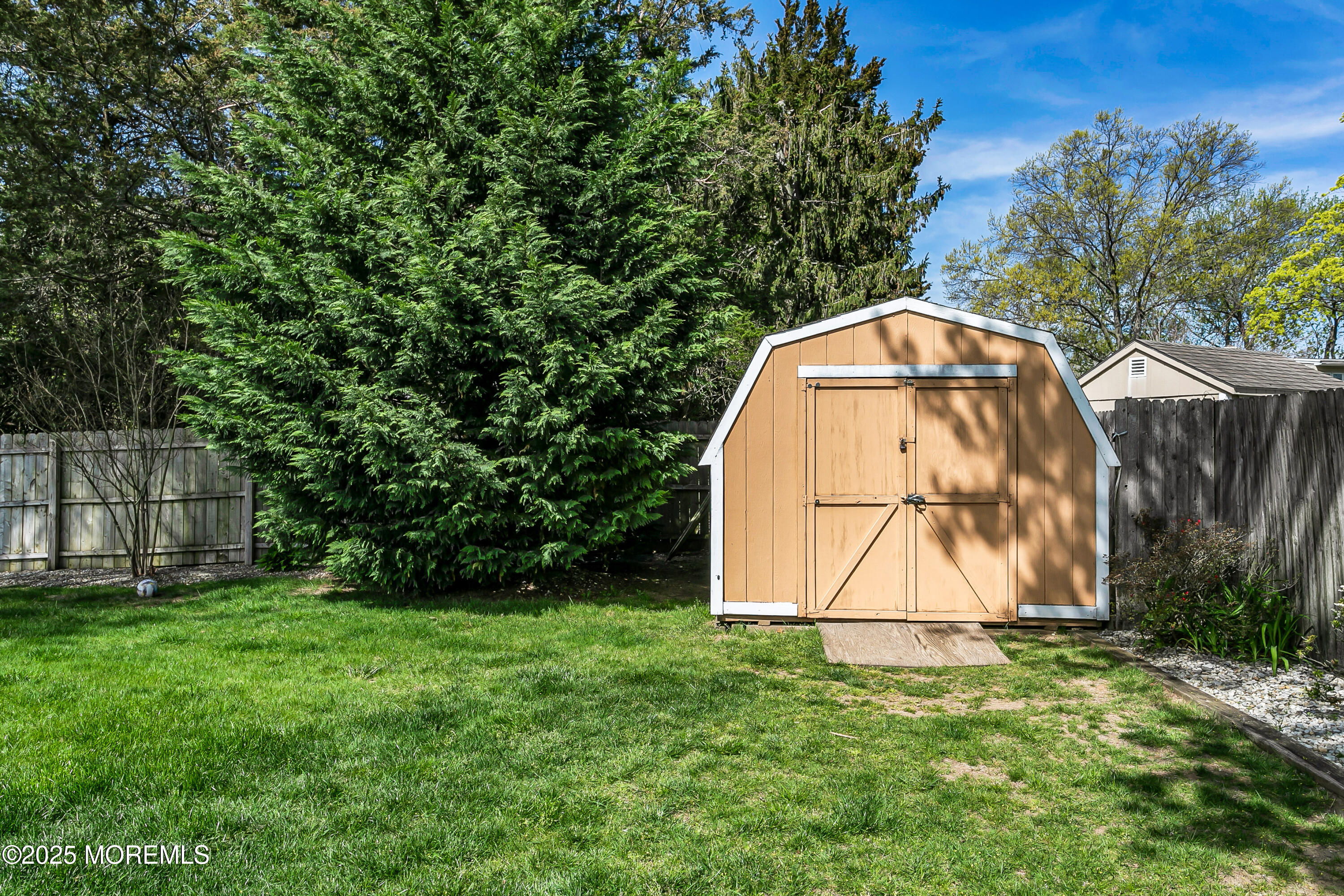 98 Tindall Road Middletown, NJ 07748 - Photo 43 of 49 98 Tindall Rd Middletown-print-045-009-4