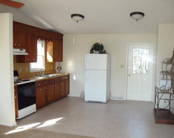 1239 Blue Ridge Yacht Club Road Bassett, VA 24055 - Photo 3 of 5 Kitchen