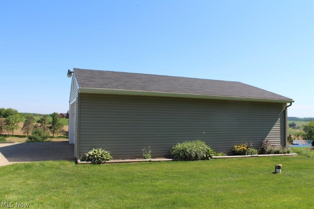 9233 Golf Course Road Northwest Sugarcreek, OH 44681 - Photo 8 of 31 Gallery Image 8