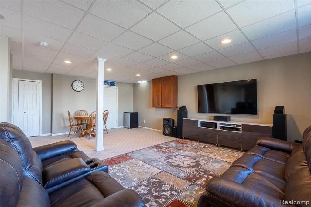 2168 East Shore Drive Rochester Hills, MI 48307 - Photo 23 of 52