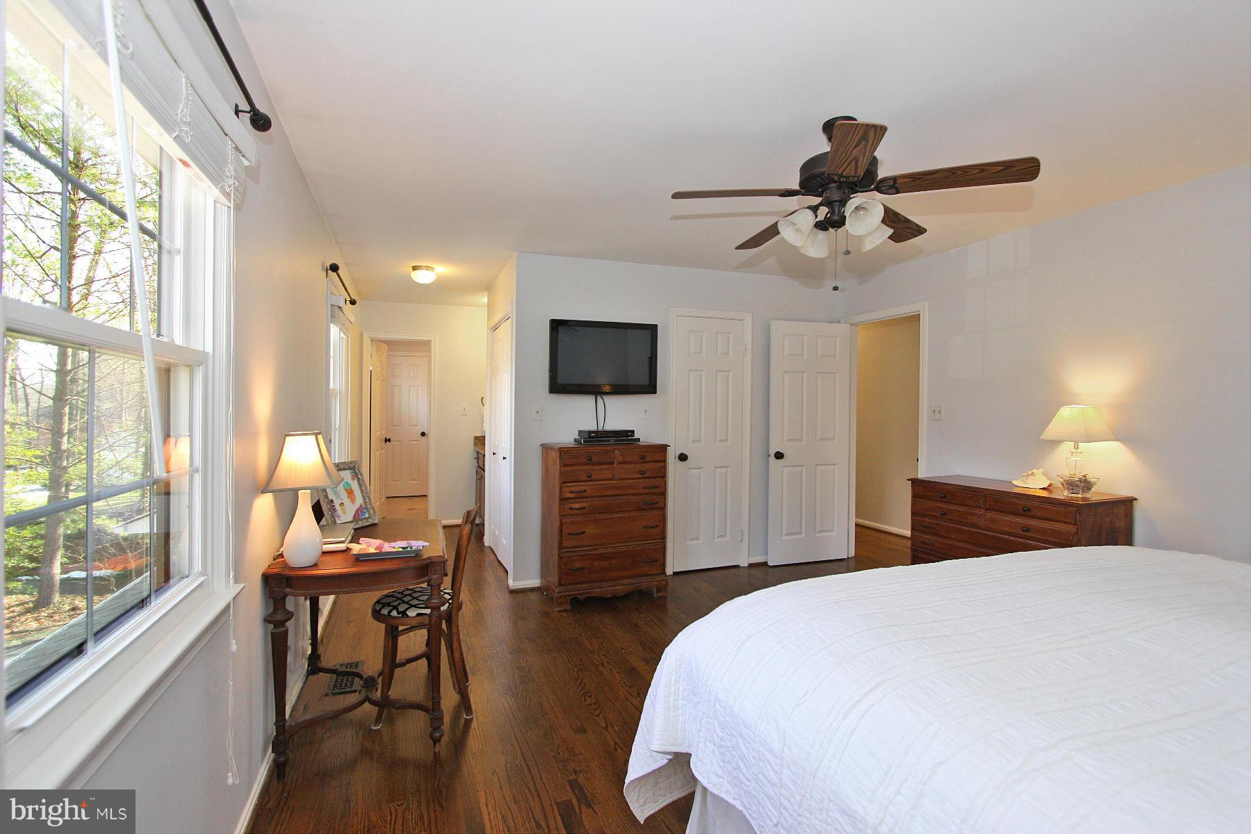 10805 Cross School Road Reston, VA 20191 - Photo 18 of 29 Bedroom (Master)