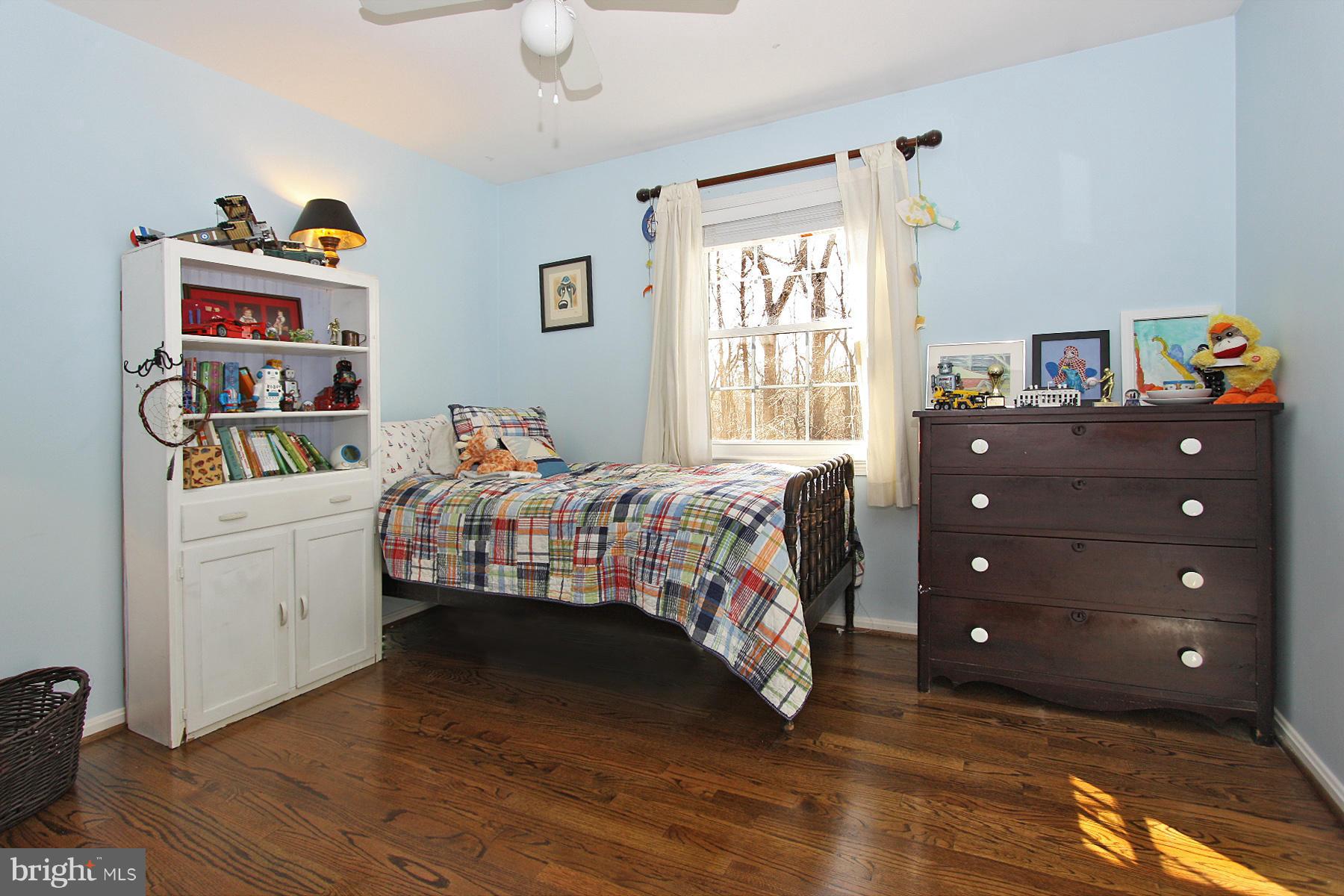 10805 Cross School Road Reston, VA 20191 - Photo 22 of 29 Bedroom