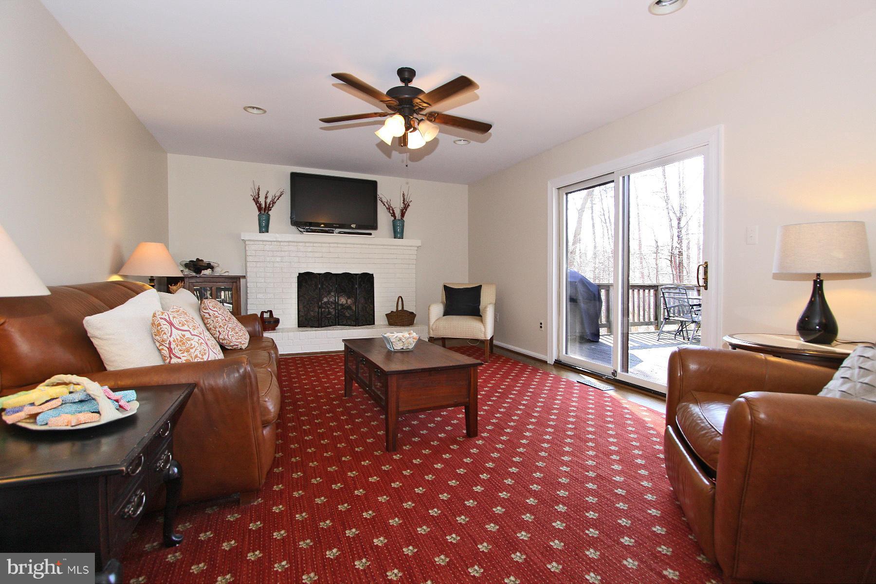 10805 Cross School Road Reston, VA 20191 - Photo 8 of 29 Family Room