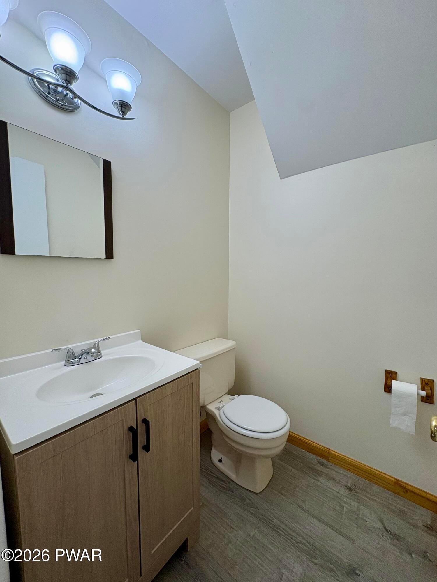 142 Doe Loop Bushkill, PA 18324 - Photo 12 of 28 Gallery Image 12