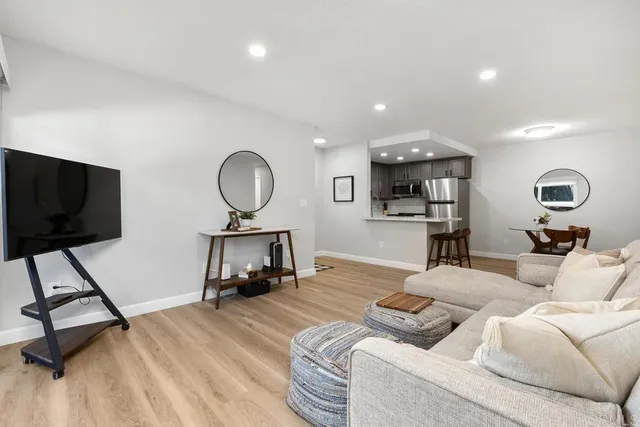 $449,900 | 432 Edgehill Lane, Unit 177, Oceanside, CA 92054