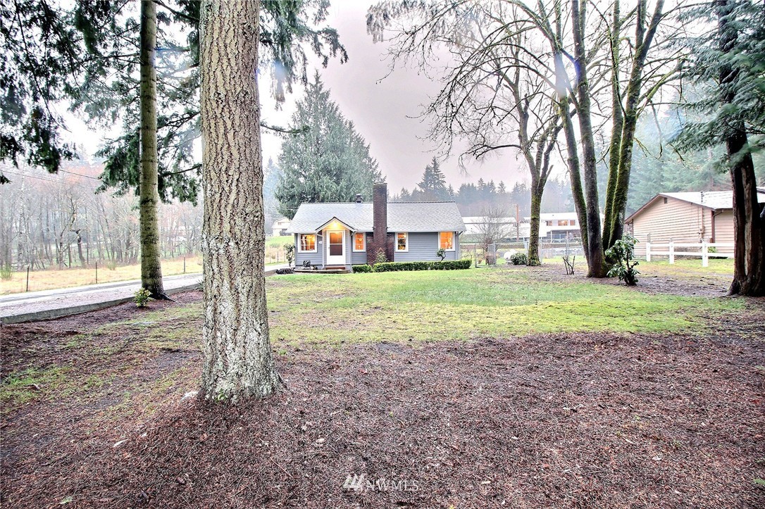 13025 Southeast 95th Way Renton, WA 98056 - Photo 1 of 25
