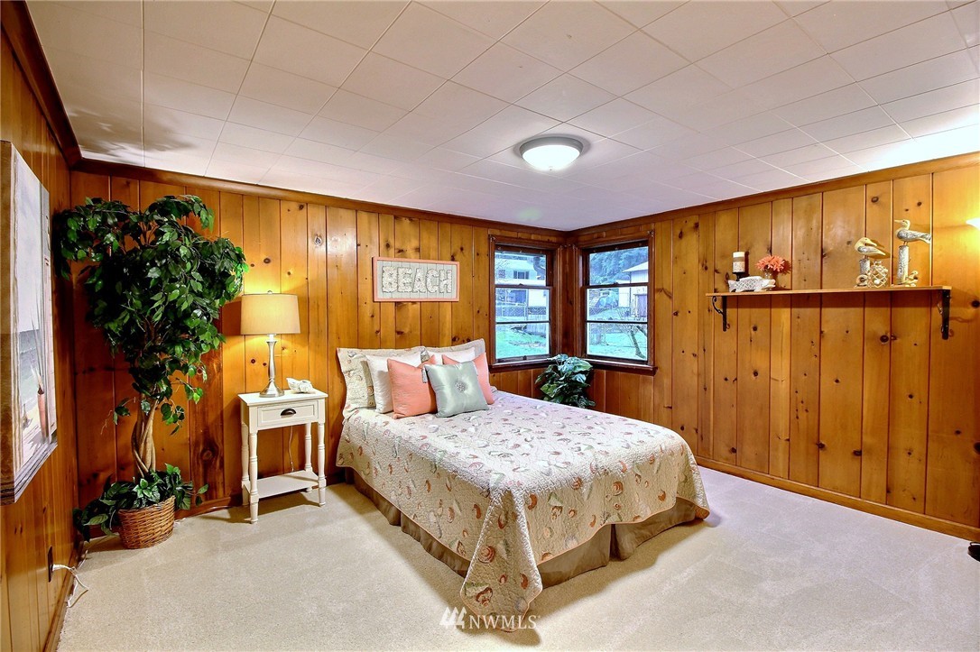 13025 Southeast 95th Way Renton, WA 98056 - Photo 13 of 25
