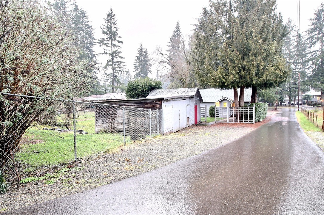 13025 Southeast 95th Way Renton, WA 98056 - Photo 20 of 25