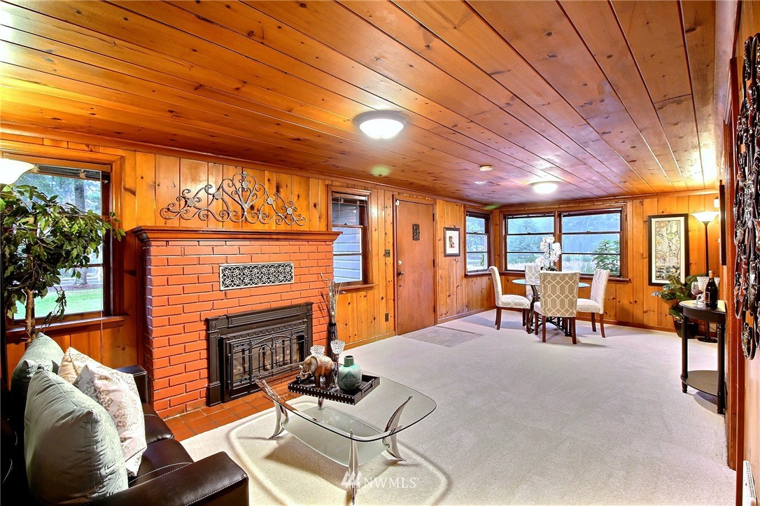 13025 Southeast 95th Way Renton, WA 98056 - Photo 5 of 25