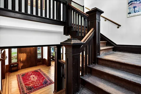 $889,000 | 2301 Capitol Avenue, Sacramento, CA 95816