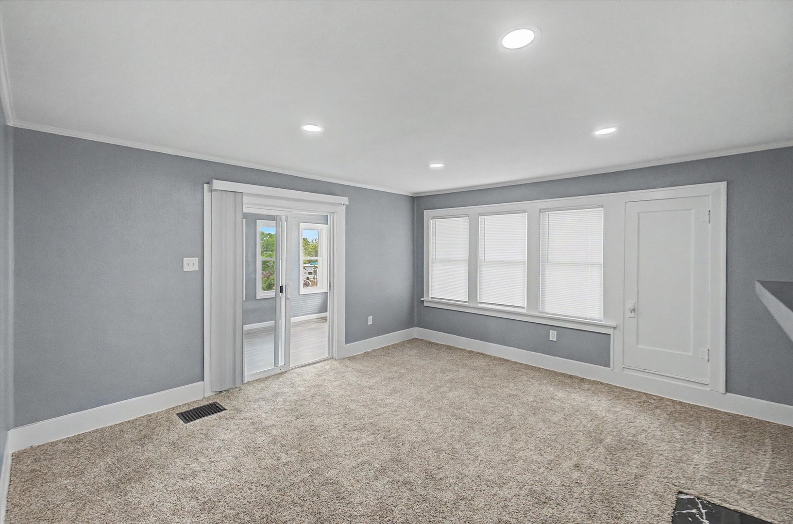 4210 East Park Lane Decatur, IL 62521 - Photo 5 of 34