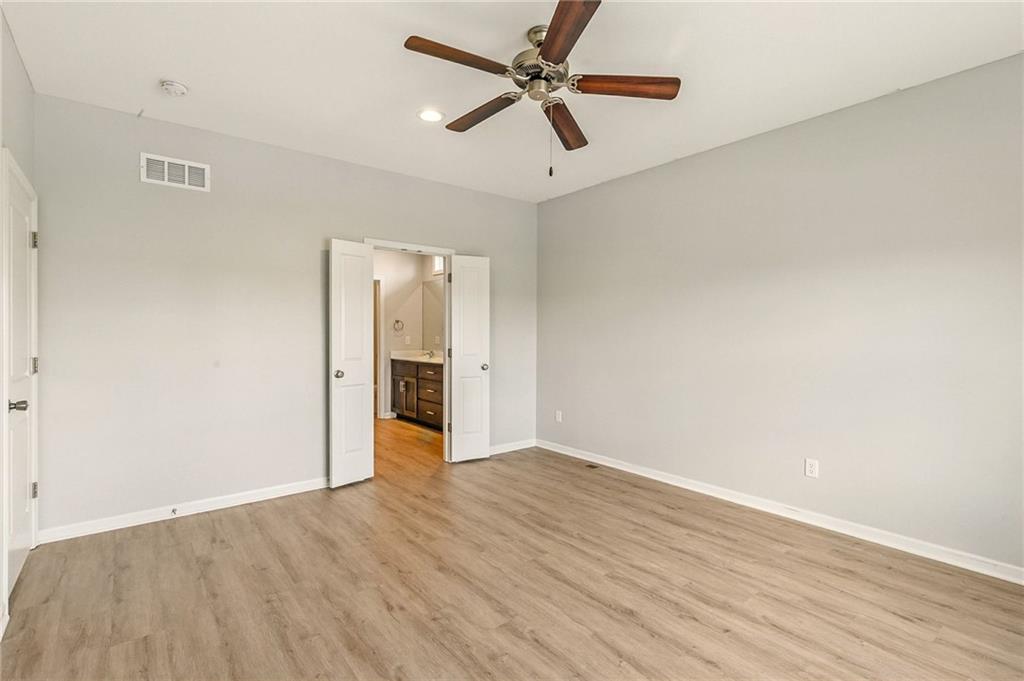 21709 North Ridge Peculiar, MO 64078 - Photo 16 of 48