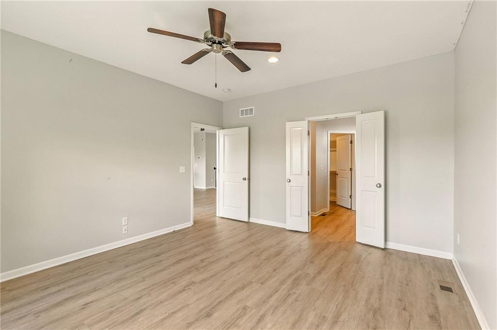 21709 North Ridge Peculiar, MO 64078 - Photo 17 of 48