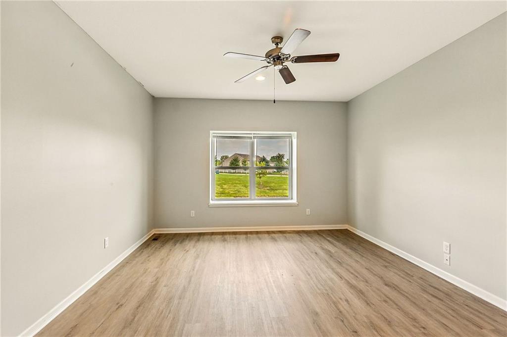 21709 North Ridge Peculiar, MO 64078 - Photo 18 of 48