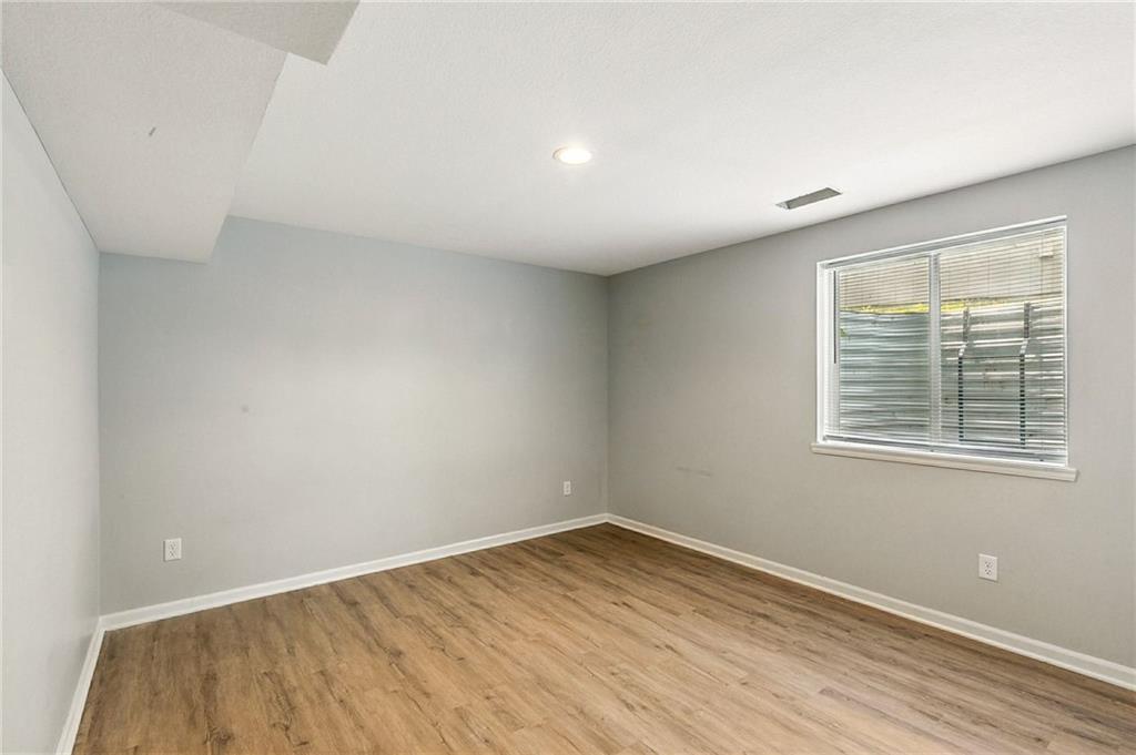 21709 North Ridge Peculiar, MO 64078 - Photo 31 of 48