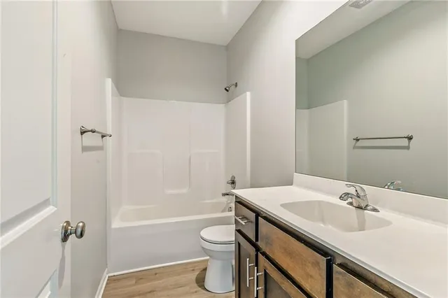 $339,000 | 21709 North Ridge, Peculiar, MO 64078