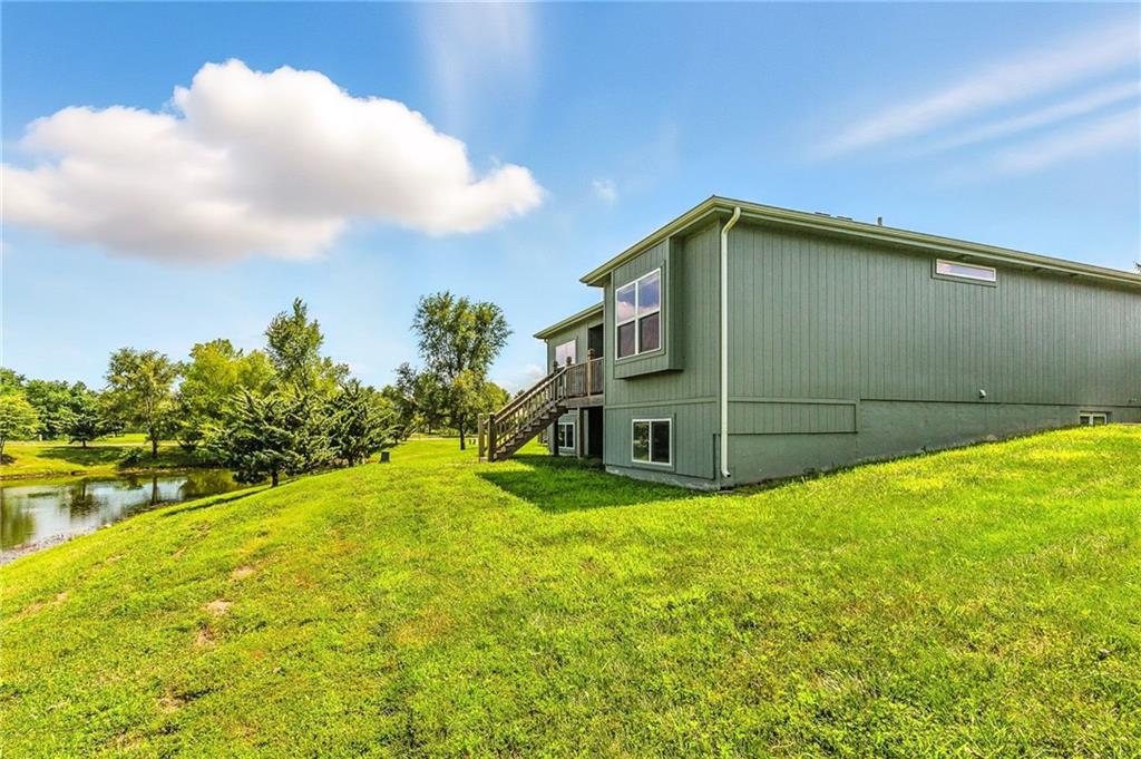 21709 North Ridge Peculiar, MO 64078 - Photo 46 of 48