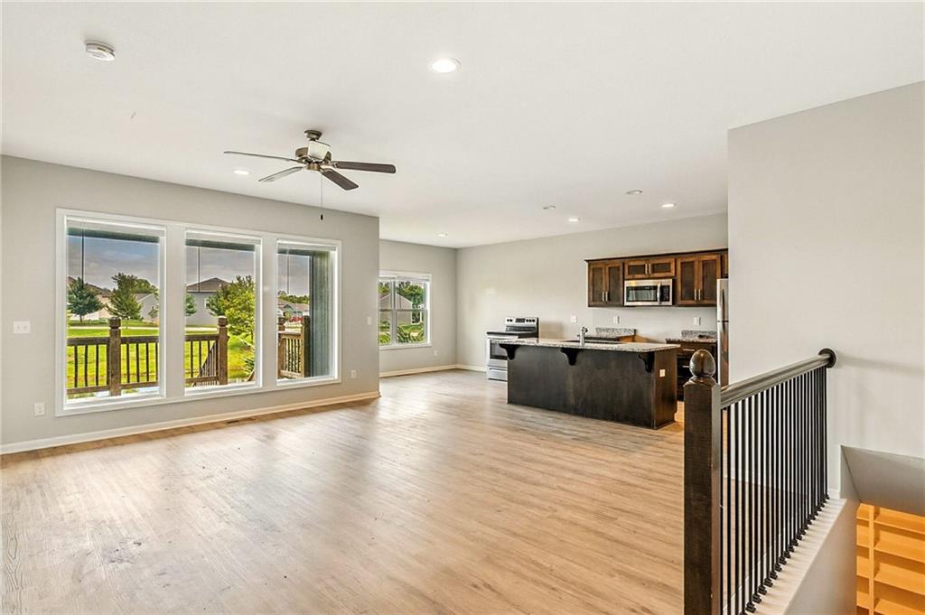 21709 North Ridge Peculiar, MO 64078 - Photo 6 of 48