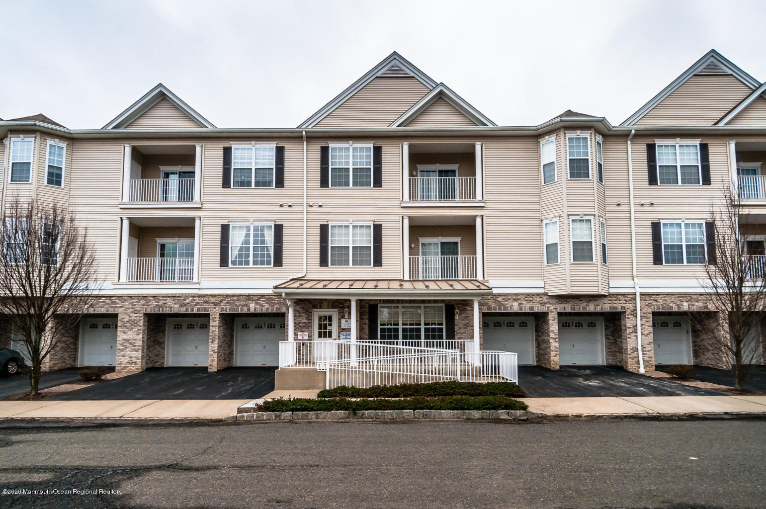 214 Potts Road Morganville, NJ 07751 - Photo 4 of 9 potts9