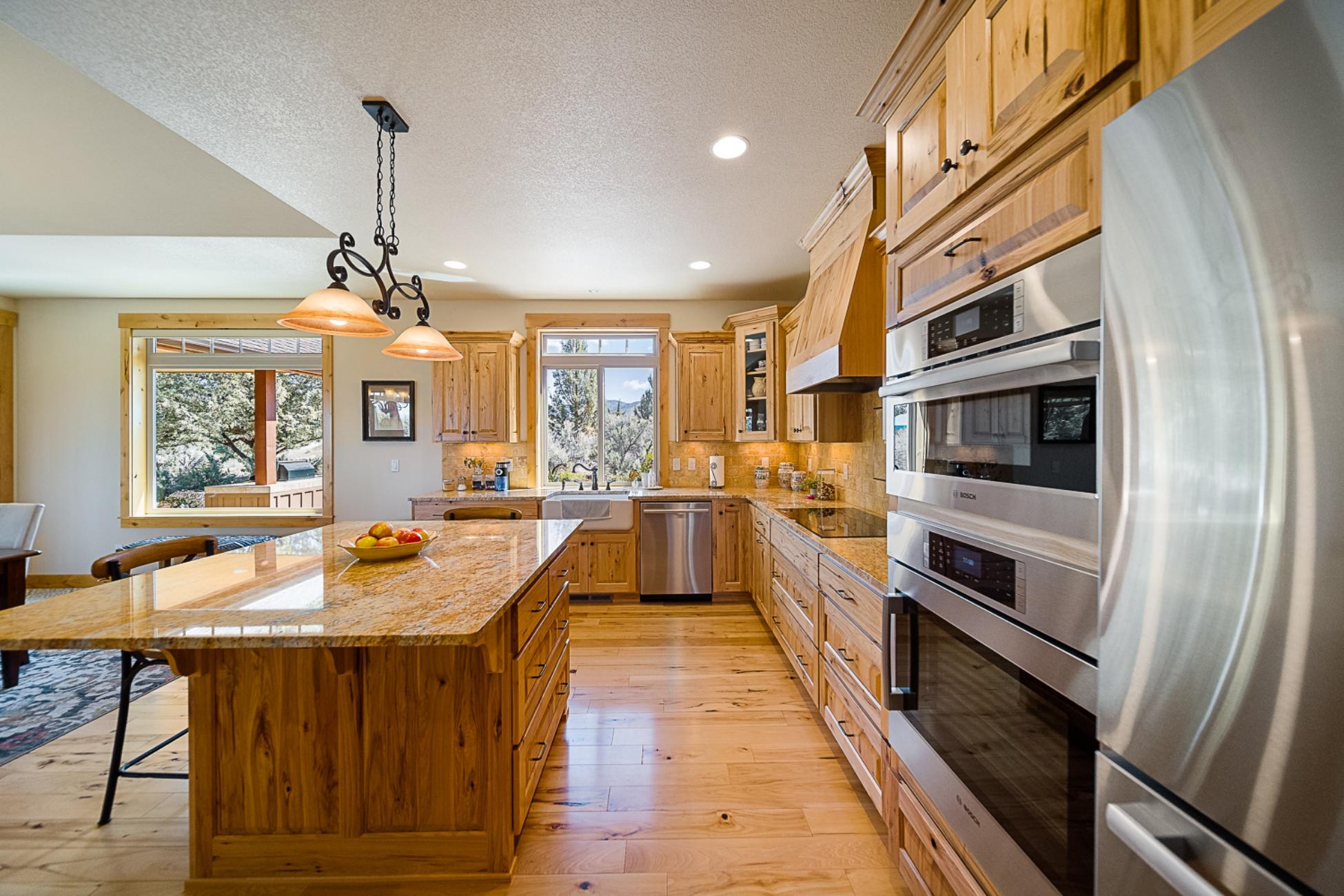 16111 Shumway Road Powell Butte, OR 97753 - Photo 11 of 35 batch_11