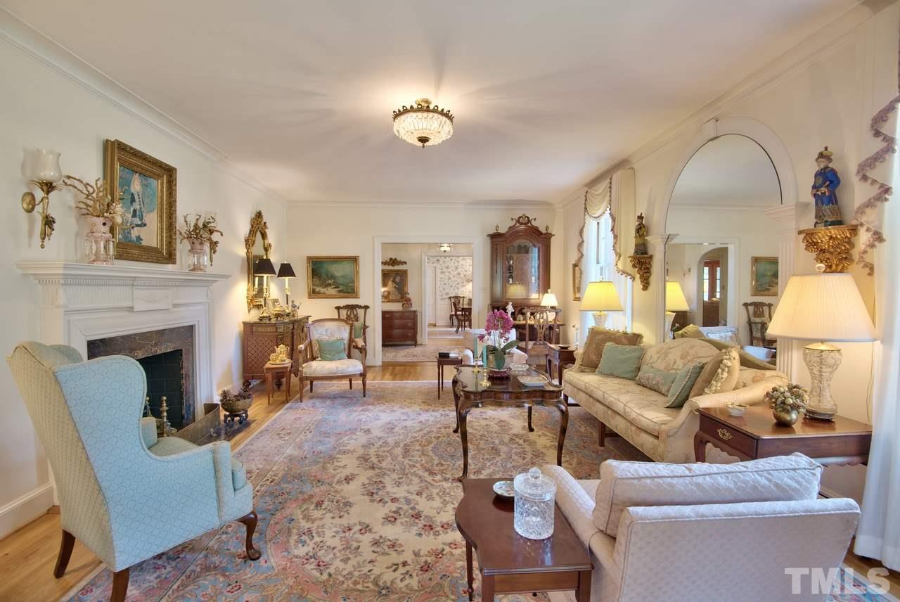 3719 Hope Valley Road Durham, NC 27707 - Photo 12 of 30 Gallery Image 12