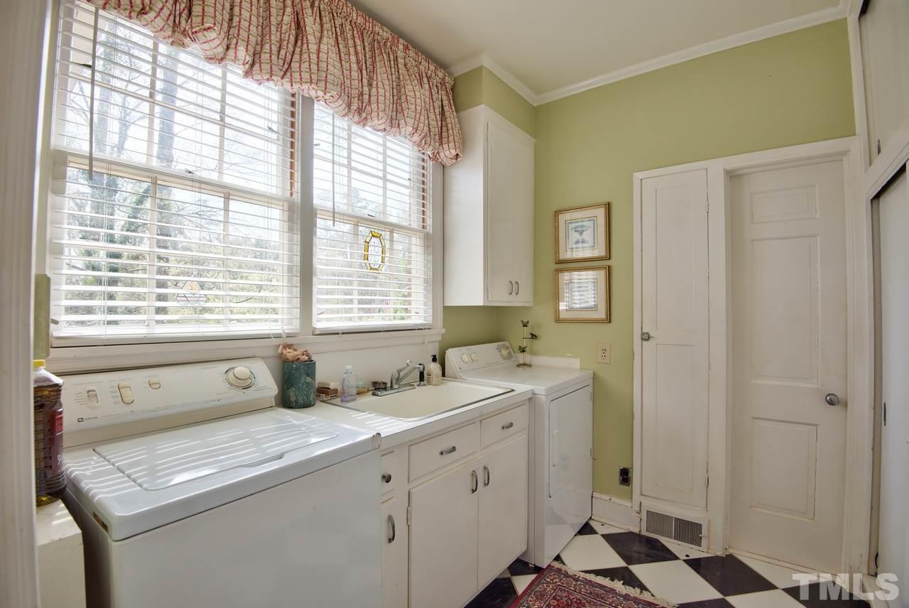 3719 Hope Valley Road Durham, NC 27707 - Photo 17 of 30 Gallery Image 17