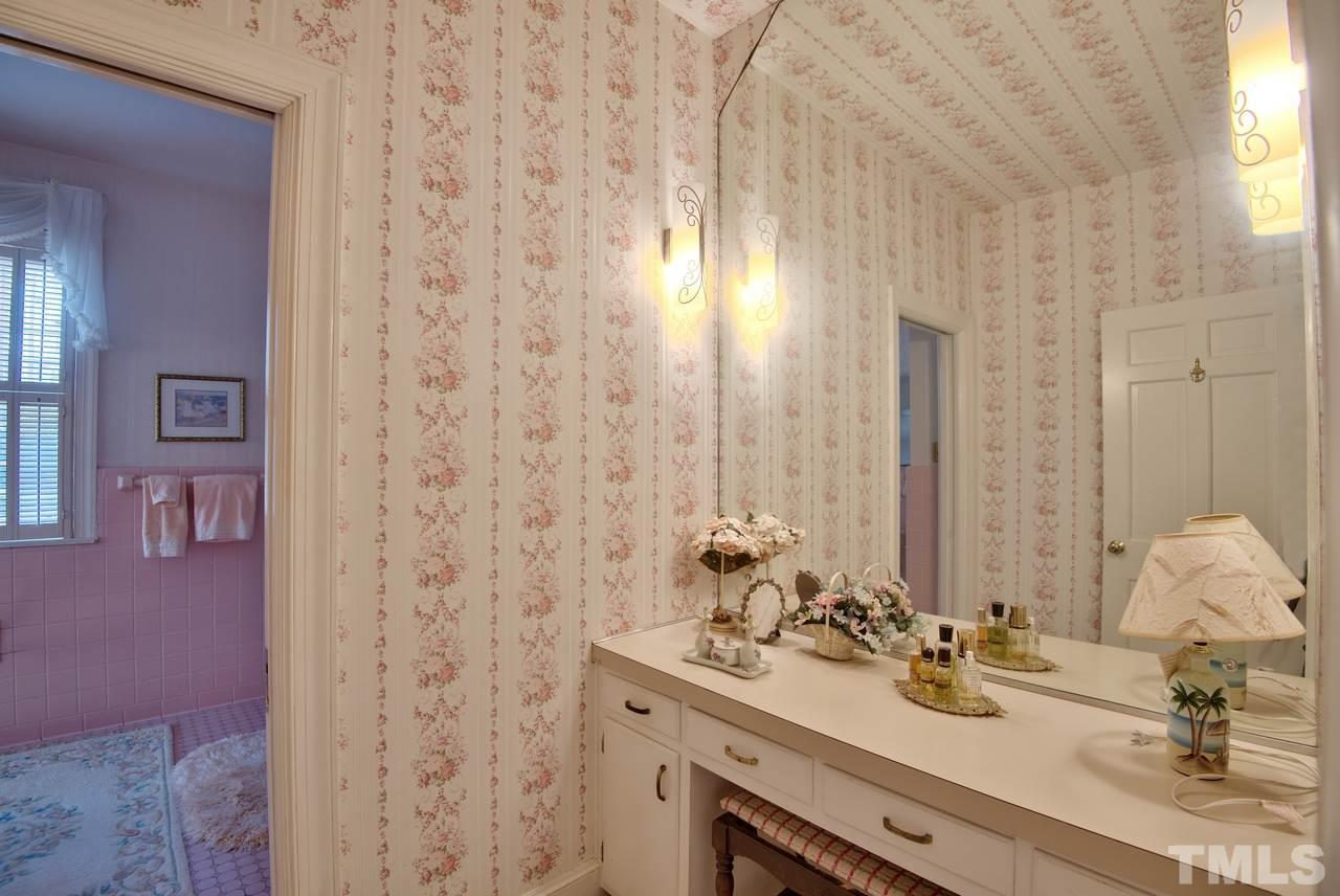 3719 Hope Valley Road Durham, NC 27707 - Photo 28 of 30 Gallery Image 28