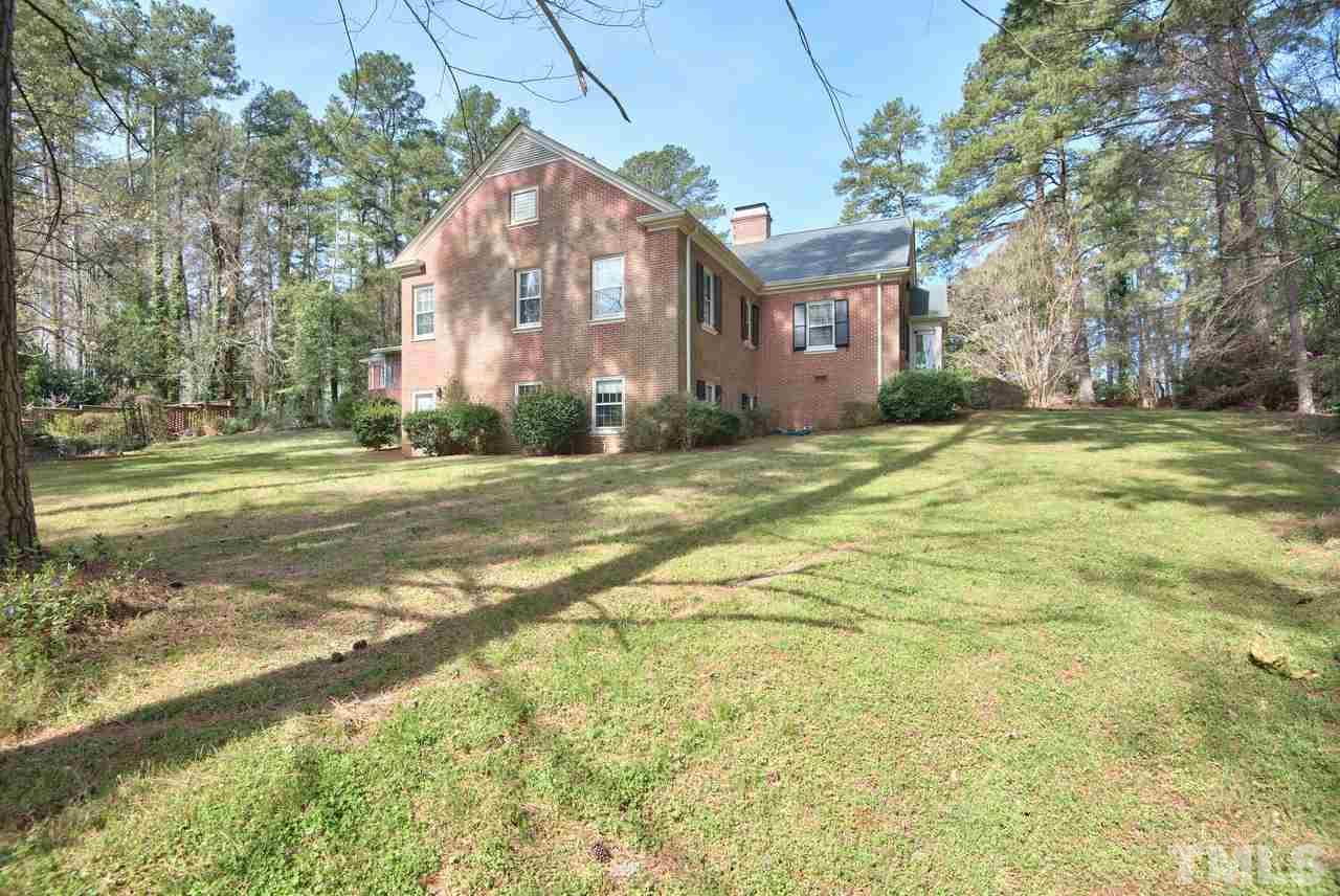 3719 Hope Valley Road Durham, NC 27707 - Photo 5 of 30 Gallery Image 5
