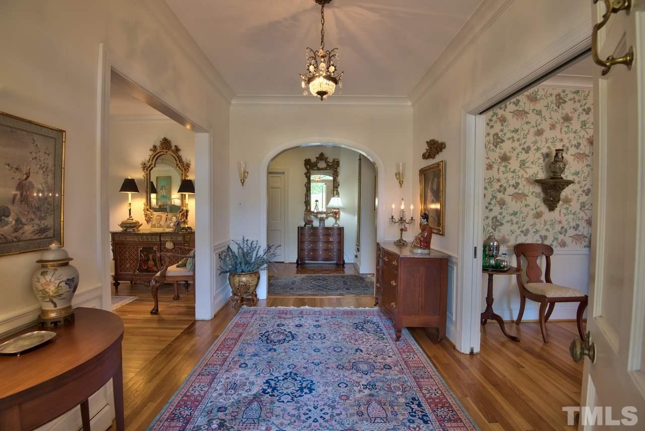 3719 Hope Valley Road Durham, NC 27707 - Photo 9 of 30 Gallery Image 9