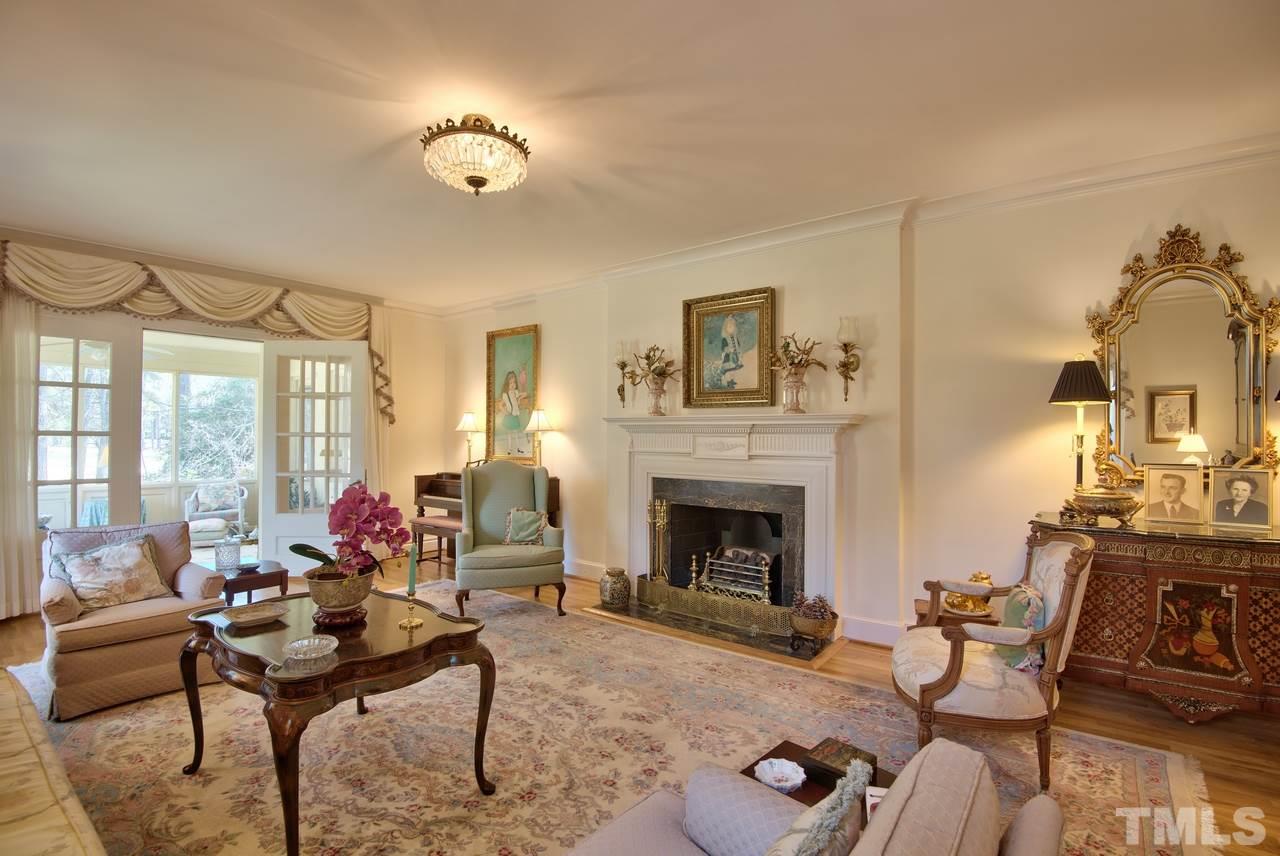 3719 Hope Valley Road Durham, NC 27707 - Photo 10 of 30 Gallery Image 10