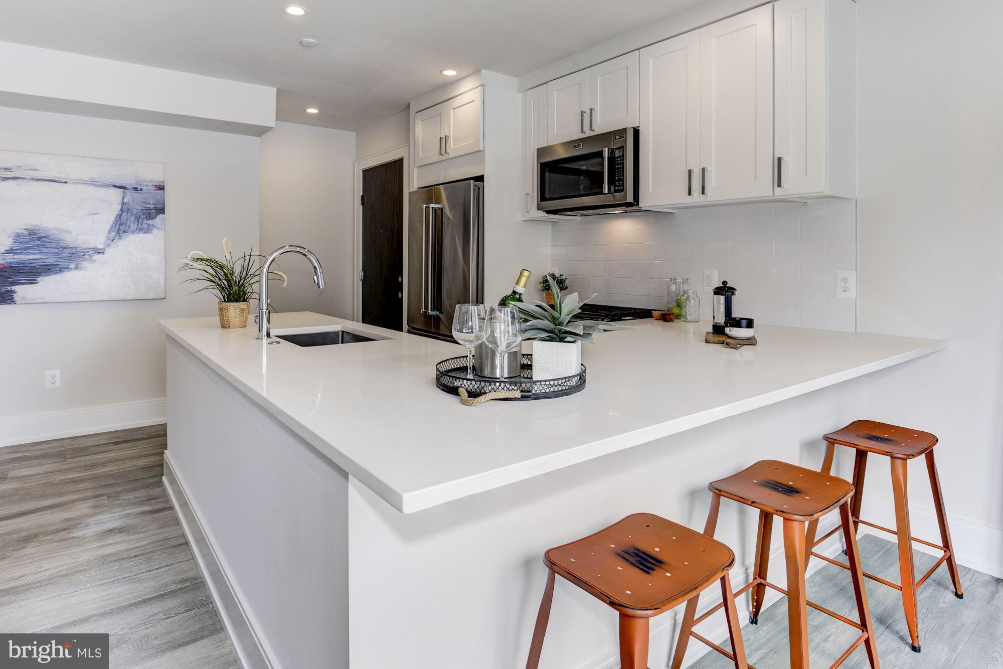 525 Park Road Northwest, Unit 101 Washington, DC 20010 - Photo 1 of 14 LARGE Kitchen