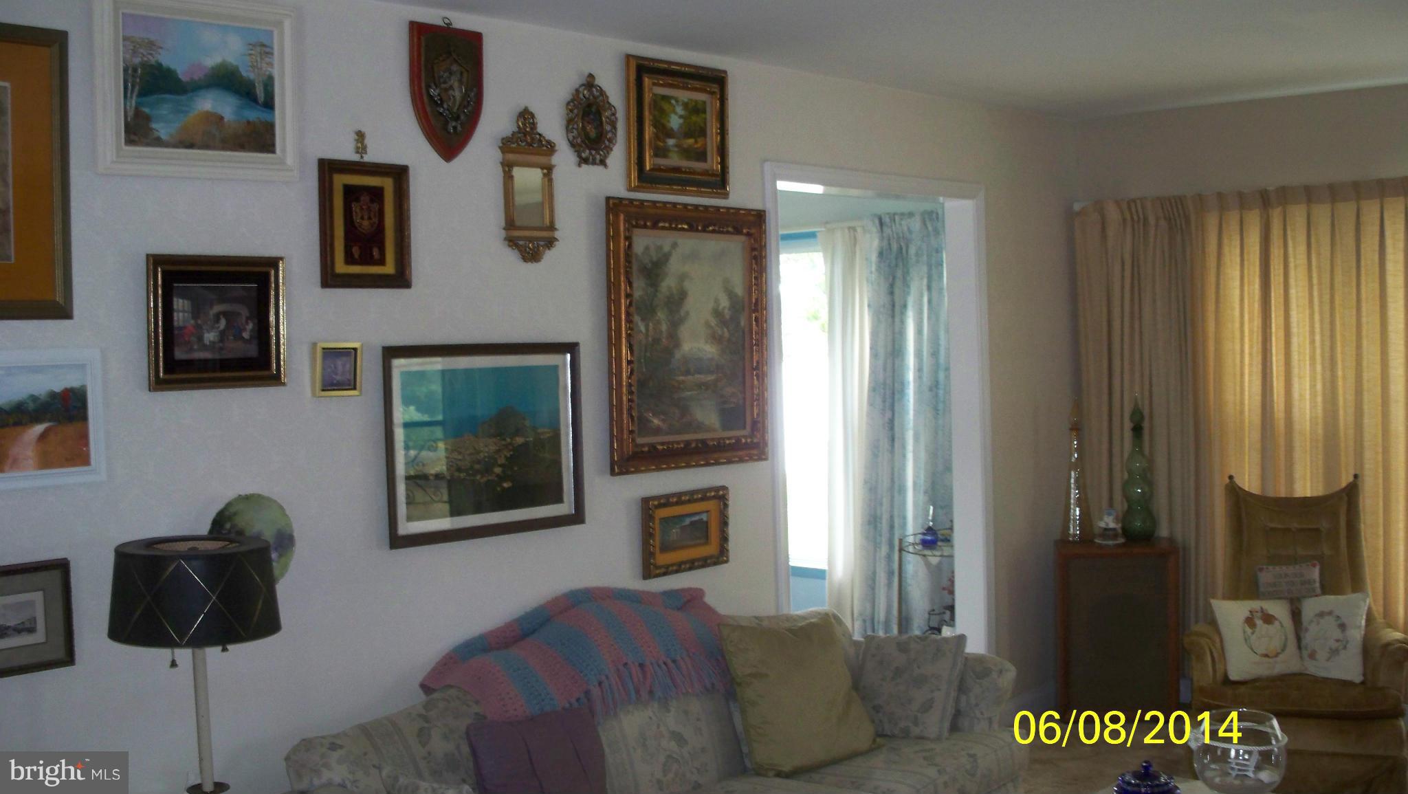 144 Park Road Pasadena, MD 21122 - Photo 23 of 23 Family Room