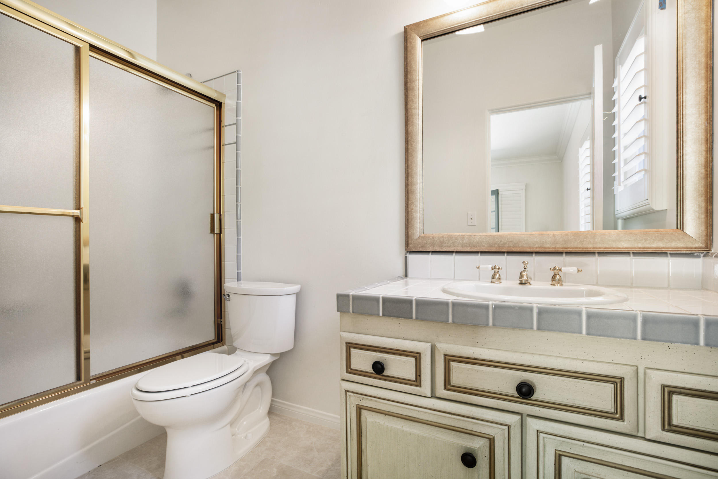 820 Riven Rock Road Montecito, CA 93108 - Photo 11 of 24 En-Suite Bath